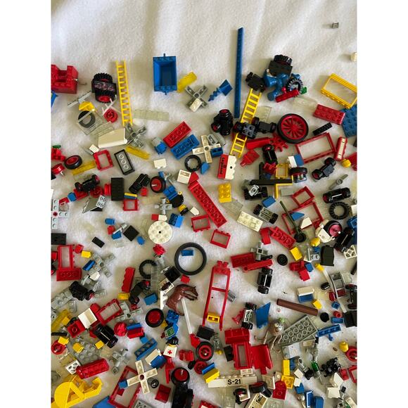 Lot of Legos Original Structors Ship Wheels Boat Lego Characters - Picture 8 of 16